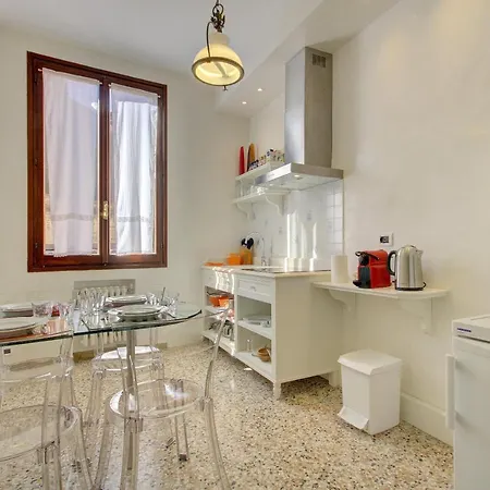 Barocco-veneziano Apartment